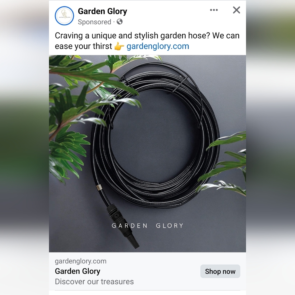 BLACK SWAN HOSE HOLDER by garden glory
